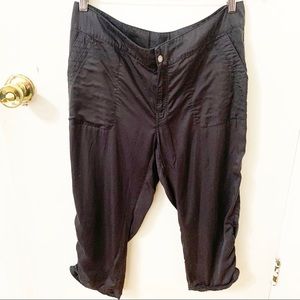 5/$25 Lucy Travel Right black Capris pants ruched Tencel medium